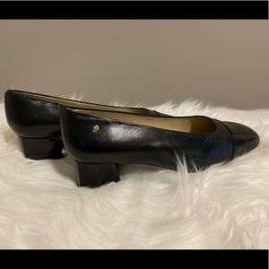 etienne aigner heel shoe